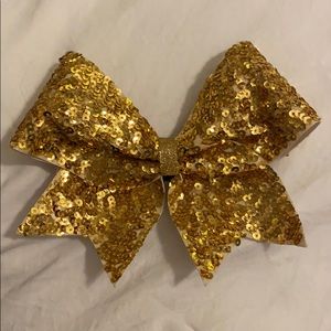 Cheer bow